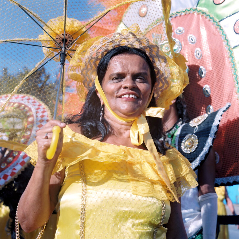 Bichos Sagrados - Marie-Lou Chabert